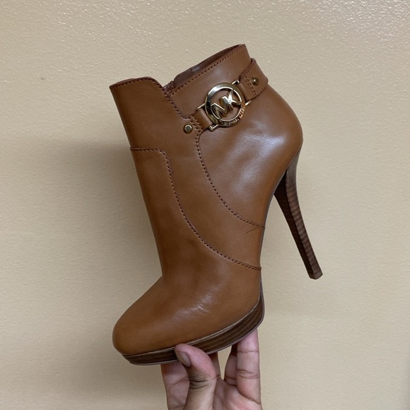 Michael Kors "WYATT" MK Logo Platform High Heel Booties  "Luggage Brown” - Picture 10 of 17